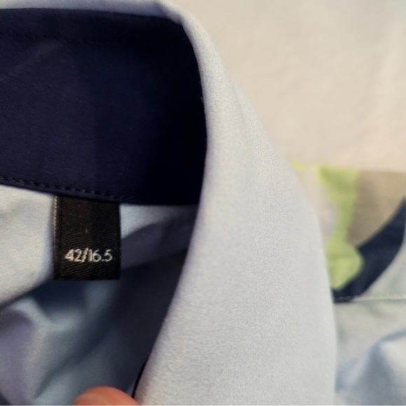 HAMMER MADE Button Down Dress Shirt.
Size 42/16.5. Made in Italy. - Picture 5 of 10